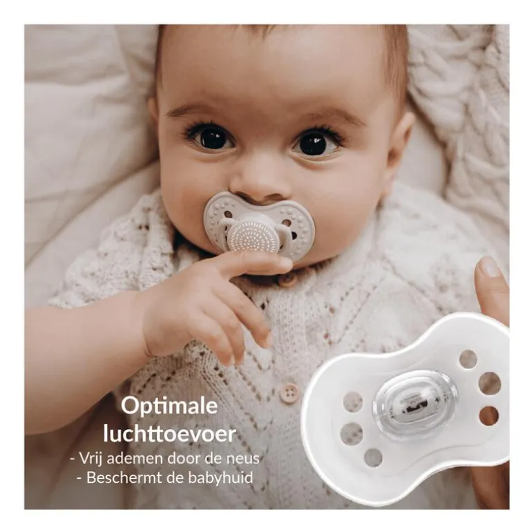 Difrax Dynamic Fopspeen 6-18M Night&Day Girl