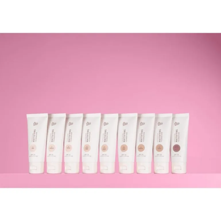 Etos Moisturizing Mattifying Foundation SPF 20 09 Deep Beige