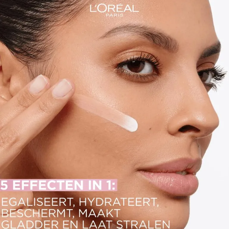 L'Oréal Paris BB C'est Magic BB Cream 04 Medium Gekleurde Dagcrème SPF 20