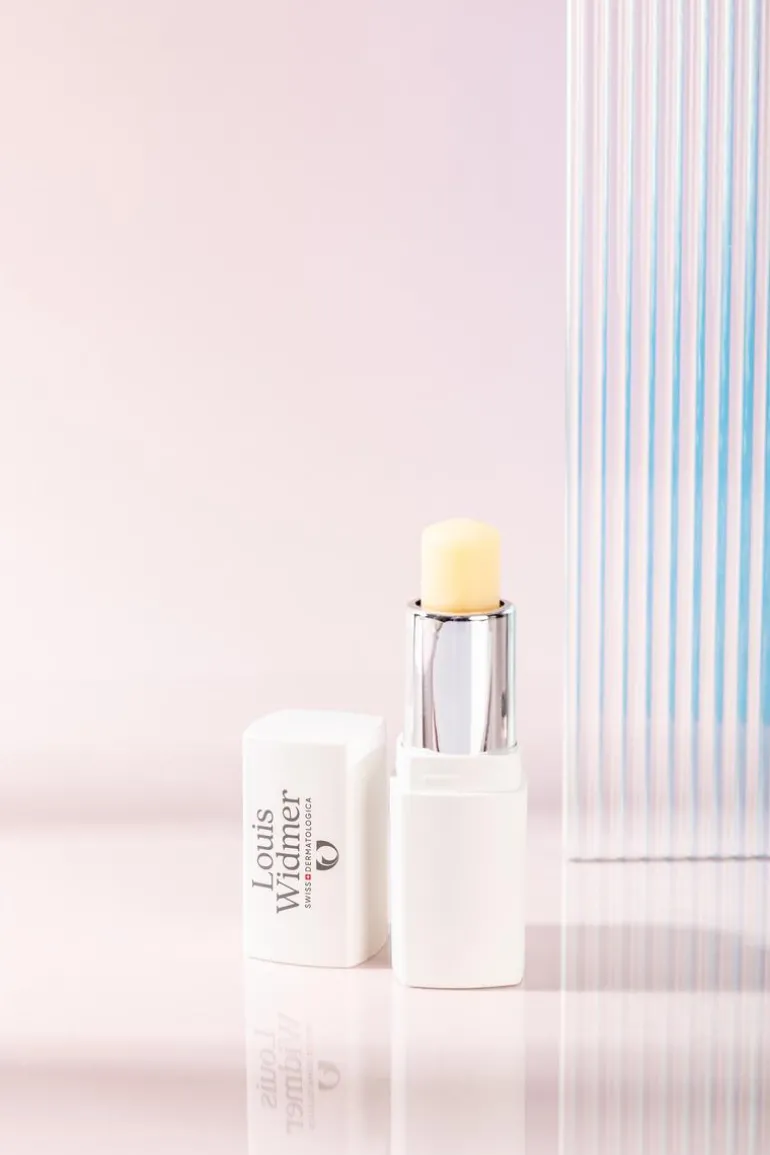 Louis Widmer Hydraderm Lipverzorging Stick SPF15 Licht Geparfurmeerd